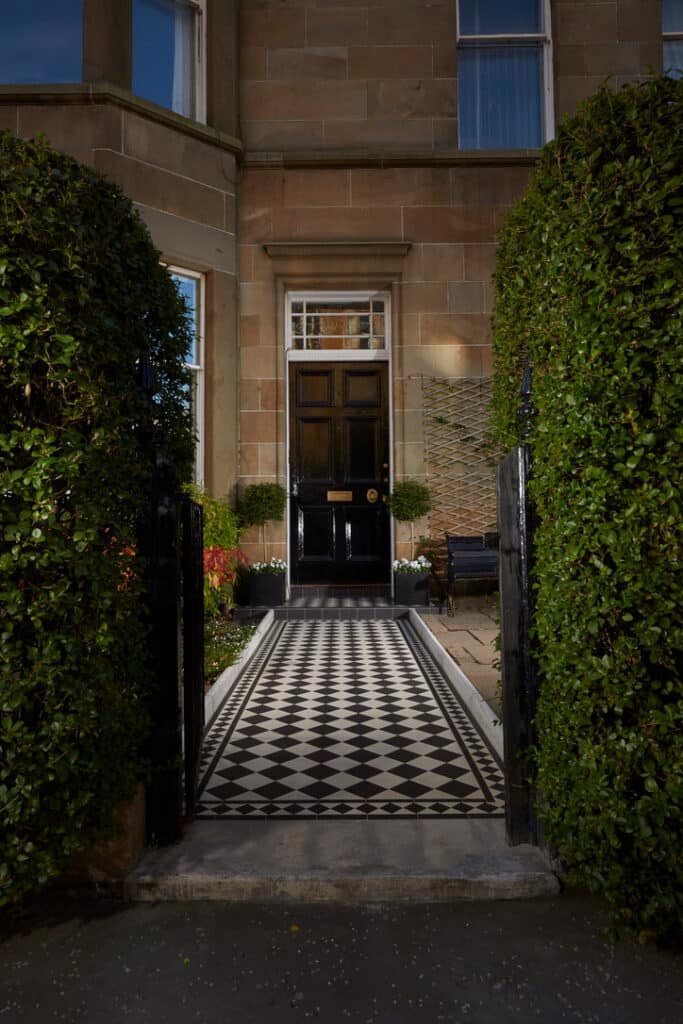 Master Tiler Craig Peebles